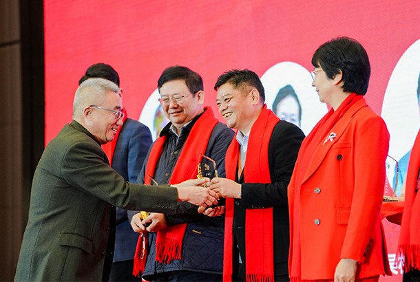 中国金属复合材料行业20周年庆典,标榜新材荣膺四项大奖